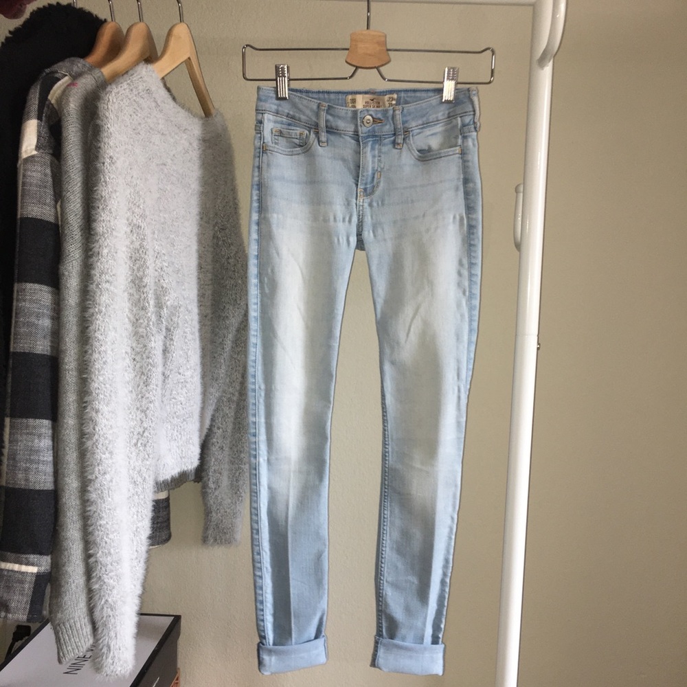 Hollister Super Skinny Jeggings (Light Wash)